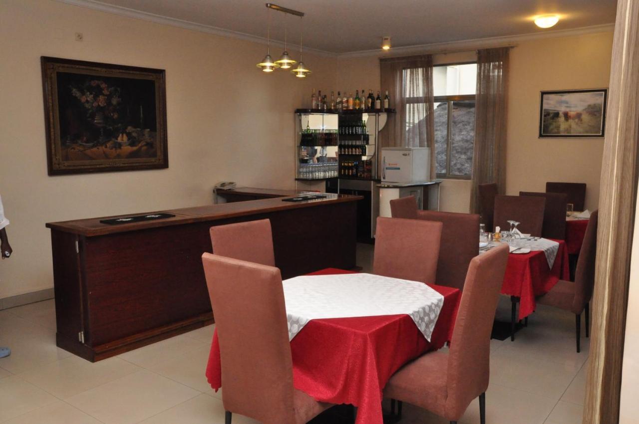 Garr Hotel Kigali Exterior photo